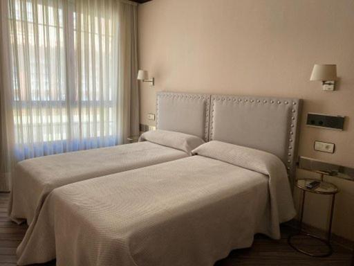 Hotel Los Molinos Лянес Екстериор снимка